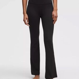 Lululemon Groove Nulu High-Rise Flared Pant *Short Black Flared leggings sz 8